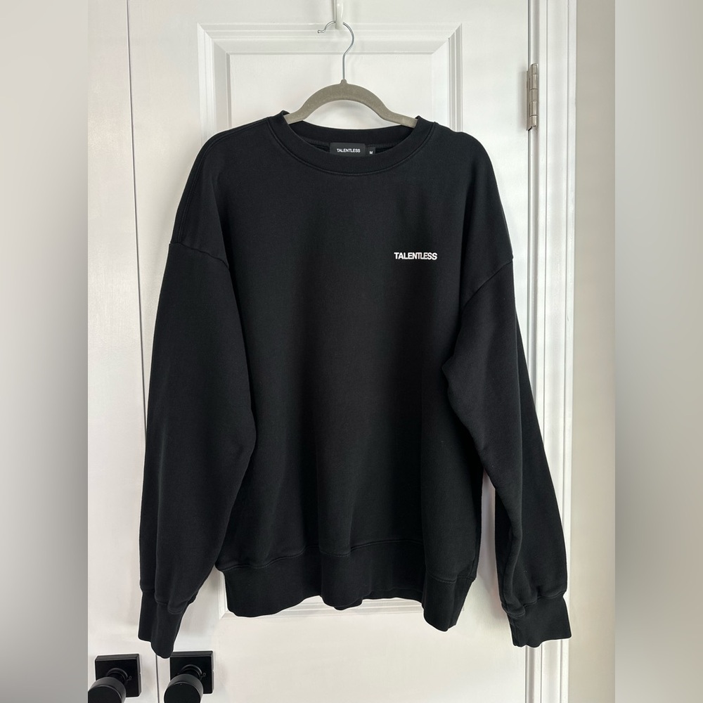TALENTLESS Men’s Black Crewneck Logo Sweatshirt Size Medium